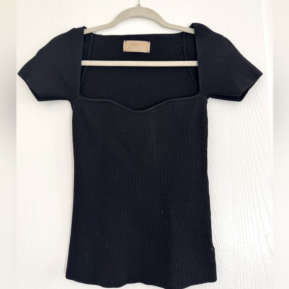 Black sweetheart neckline top | L